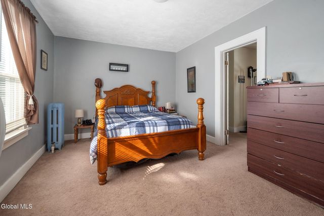 1149 Sumner Avenue, Schenectady, NY 12309