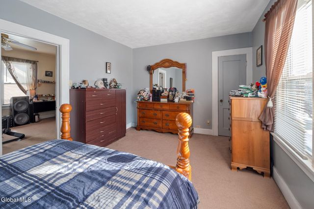 1149 Sumner Avenue, Schenectady, NY 12309