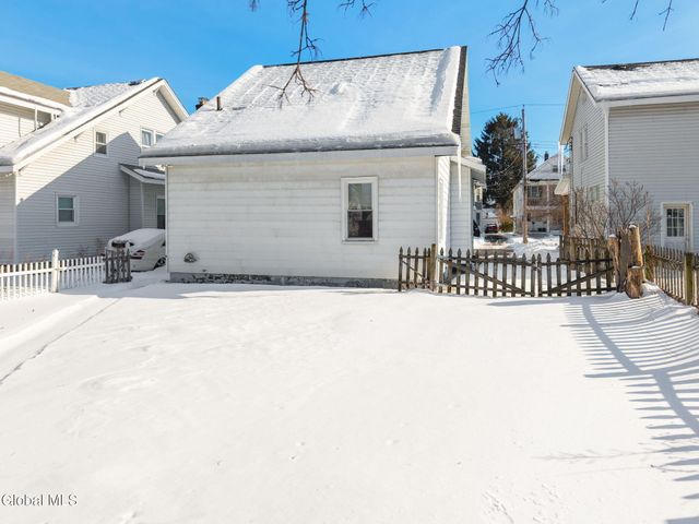 1149 Sumner Avenue, Schenectady, NY 12309