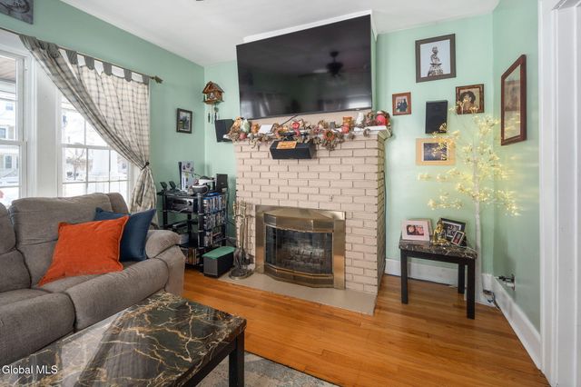 1149 Sumner Avenue, Schenectady, NY 12309