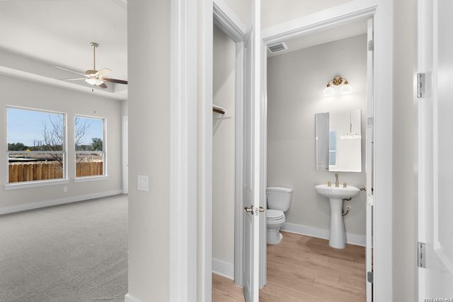 10149 N HEINICHEN, San Antonio, TX 78254