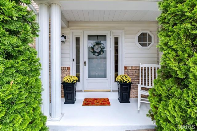 209 Harbour Pointe Drive, Grover, MO 63040