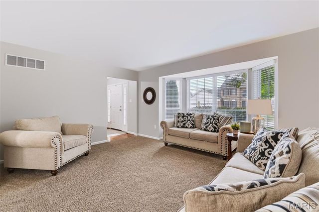 209 Harbour Pointe Drive, Grover, MO 63040