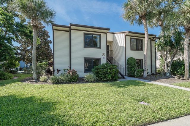 372 MOORINGS COVE DRIVE 372, Tarpon Springs, FL 34689