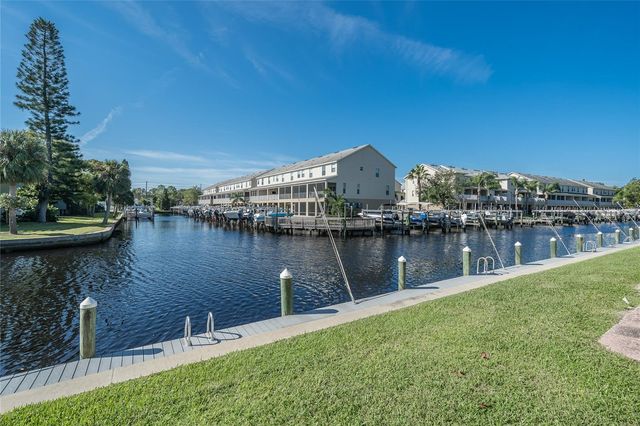 372 MOORINGS COVE DRIVE 372, Tarpon Springs, FL 34689
