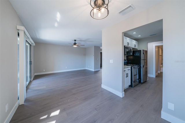 372 MOORINGS COVE DRIVE 372, Tarpon Springs, FL 34689