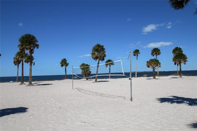 372 MOORINGS COVE DRIVE 372, Tarpon Springs, FL 34689