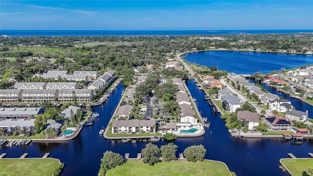 372 MOORINGS COVE DRIVE 372, Tarpon Springs, FL 34689