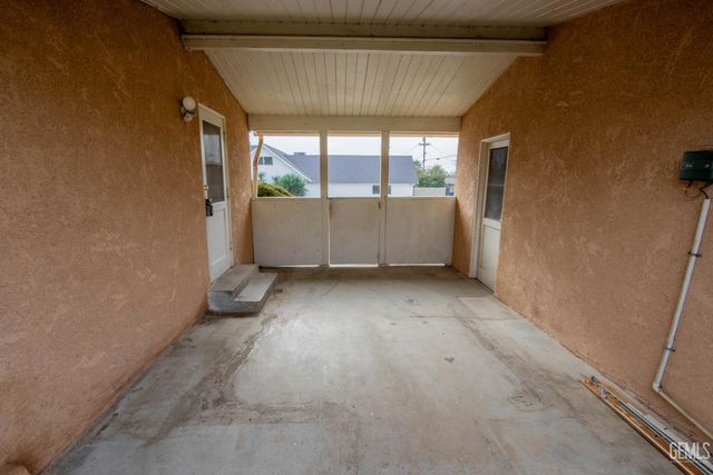 3800 Columbus Street, Bakersfield, CA 93306