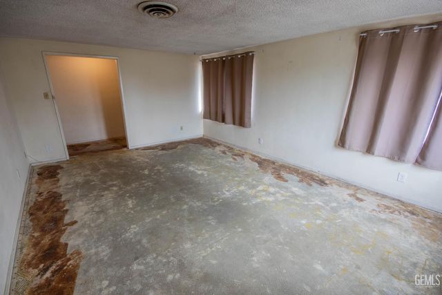 3800 Columbus Street, Bakersfield, CA 93306