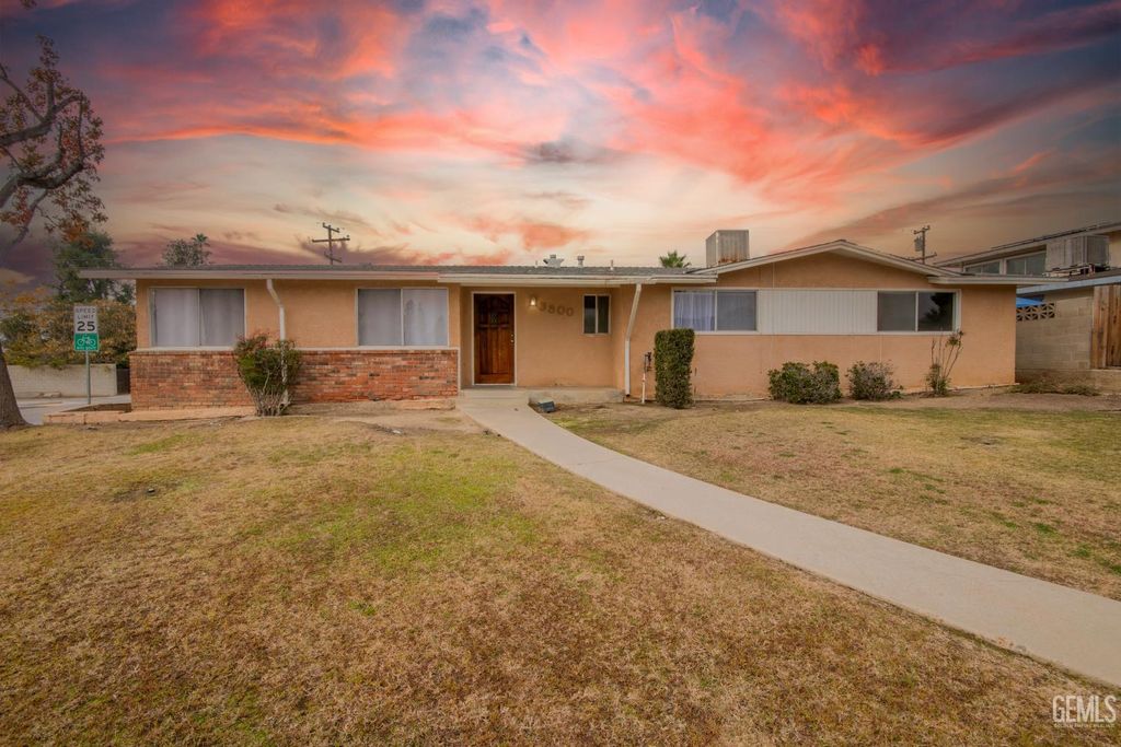 3800 Columbus Street, Bakersfield, CA 93306