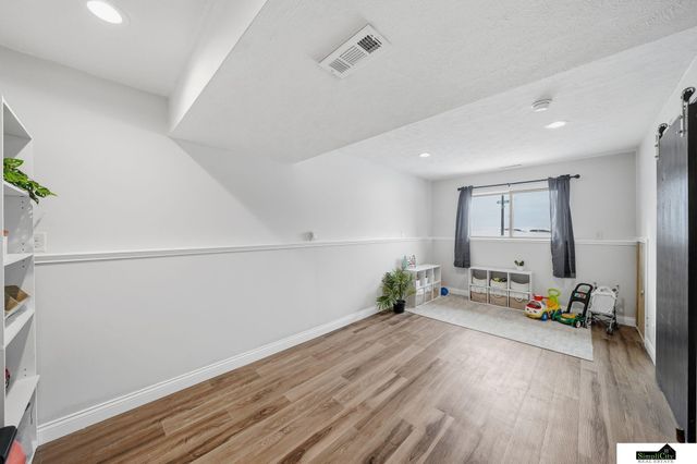 2280 NW 57Th Street, Lincoln, NE 68528