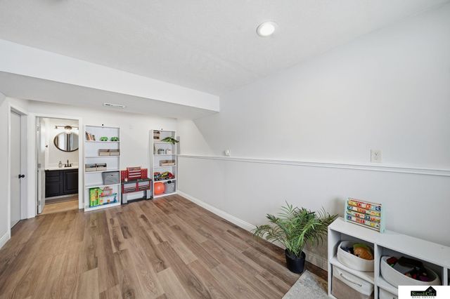 2280 NW 57Th Street, Lincoln, NE 68528