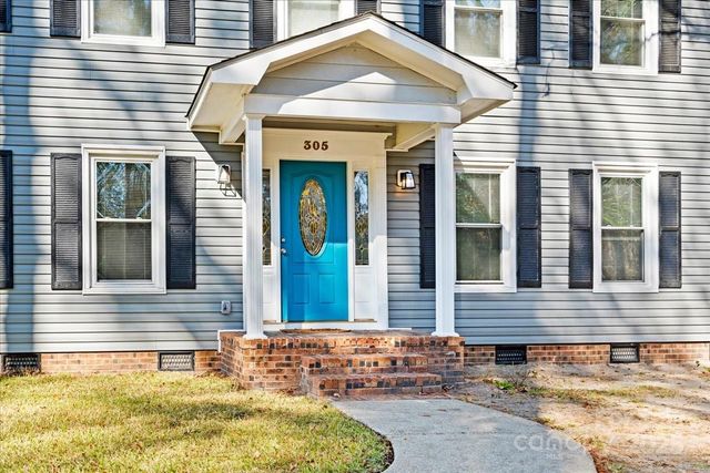 305 Virginia Avenue, Cheraw, SC 29520