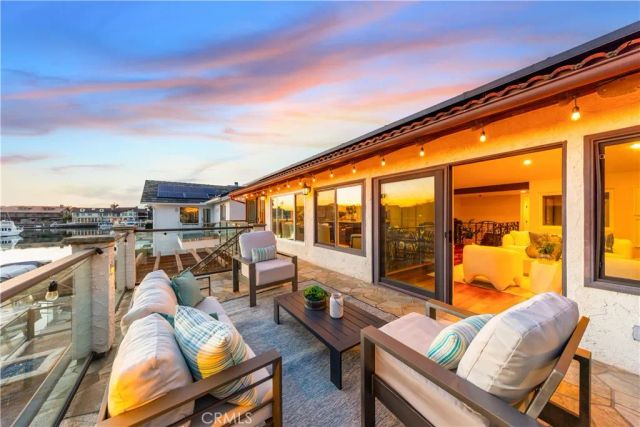 16455 Ladona Circle, Huntington Beach, CA 92649