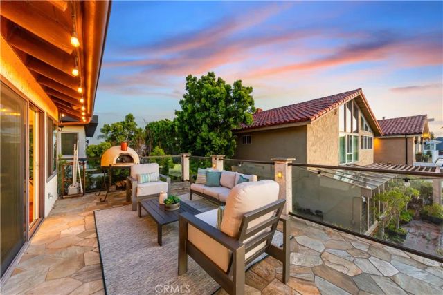 16455 Ladona Circle, Huntington Beach, CA 92649