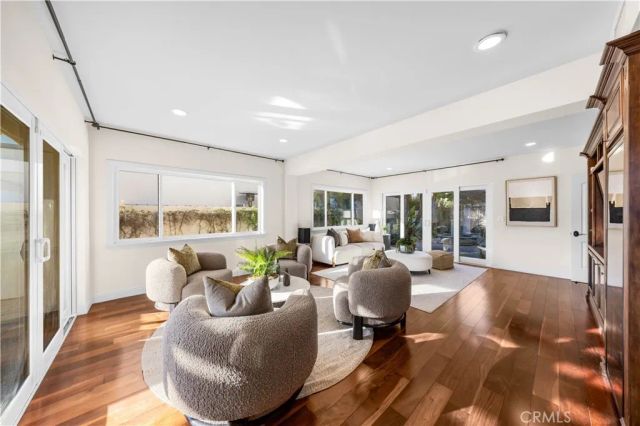 16455 Ladona Circle, Huntington Beach, CA 92649