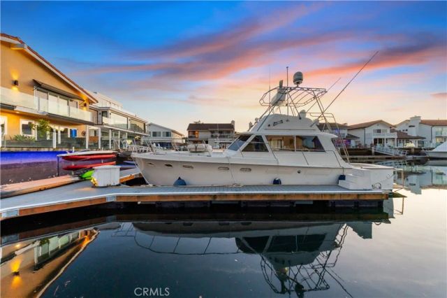 16455 Ladona Circle, Huntington Beach, CA 92649