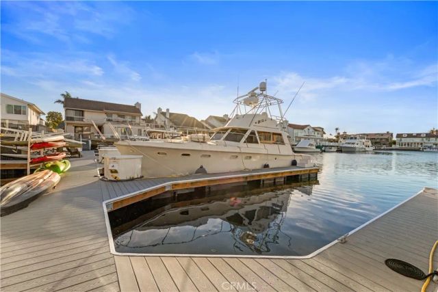 16455 Ladona Circle, Huntington Beach, CA 92649