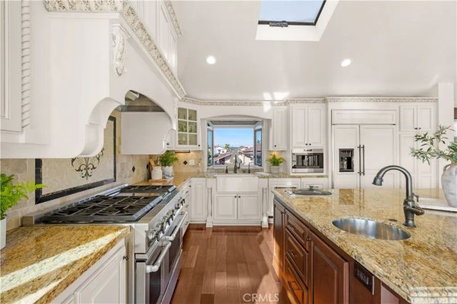 16455 Ladona Circle, Huntington Beach, CA 92649