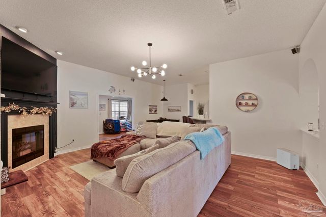 10926 Trellis Ln, Pensacola, FL 32526