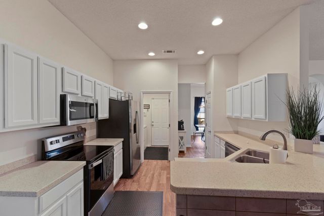 10926 Trellis Ln, Pensacola, FL 32526