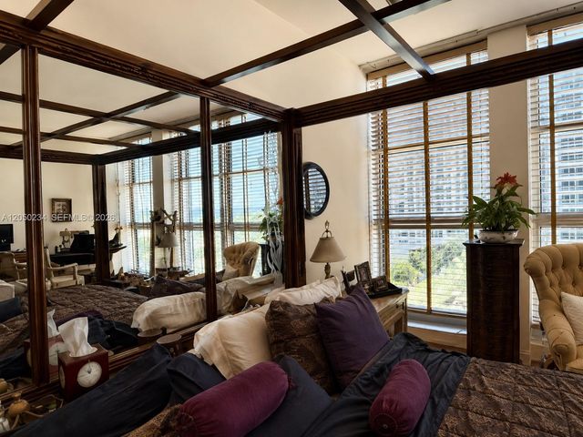 5055 Collins Avenue 4C, Miami Beach, FL 33140