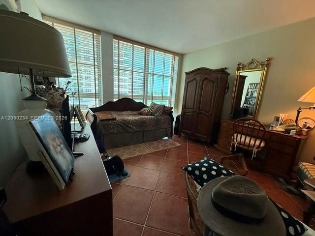 5055 Collins Avenue 4C, Miami Beach, FL 33140