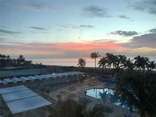 5055 Collins Avenue 4C, Miami Beach, FL 33140