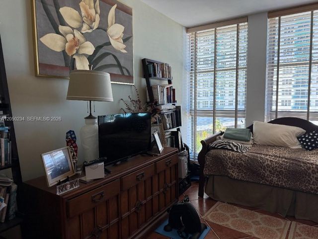5055 Collins Avenue 4C, Miami Beach, FL 33140