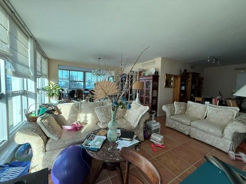5055 Collins Avenue 4C, Miami Beach, FL 33140
