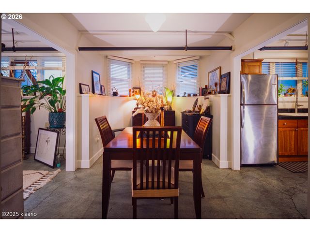 133 Nw 18th Ave 1, Portland, OR 97209