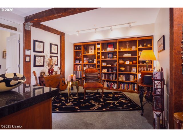 133 Nw 18th Ave 1, Portland, OR 97209