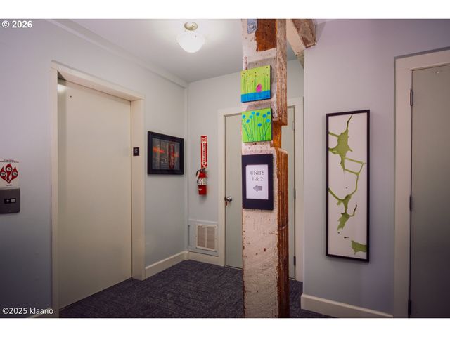 133 Nw 18th Ave 1, Portland, OR 97209