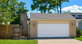 11927 Lakewood West Drive, Cypress, TX 77429