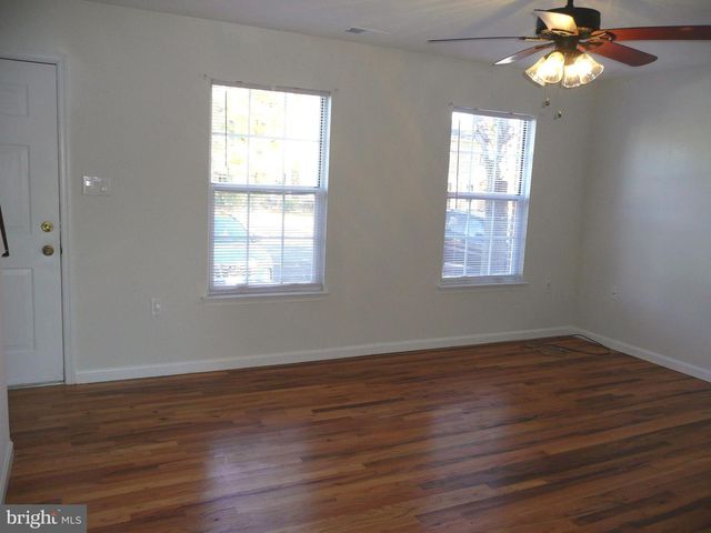 255 WATERFORD LN, Winchester, VA 22602