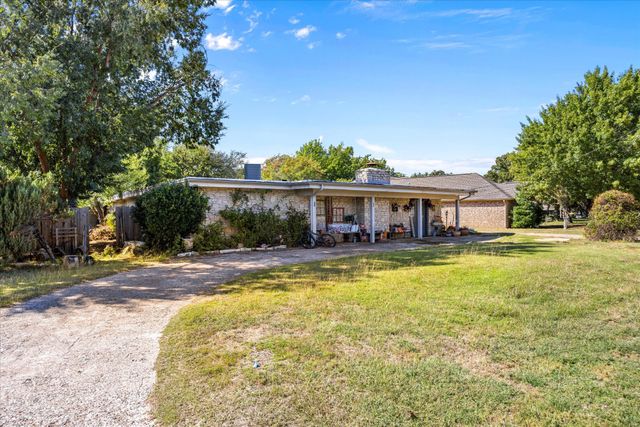 5506 Cortez Drive, Granbury, TX 76049