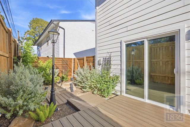 5304 Saint Georges GRN B, Austin, TX 78745