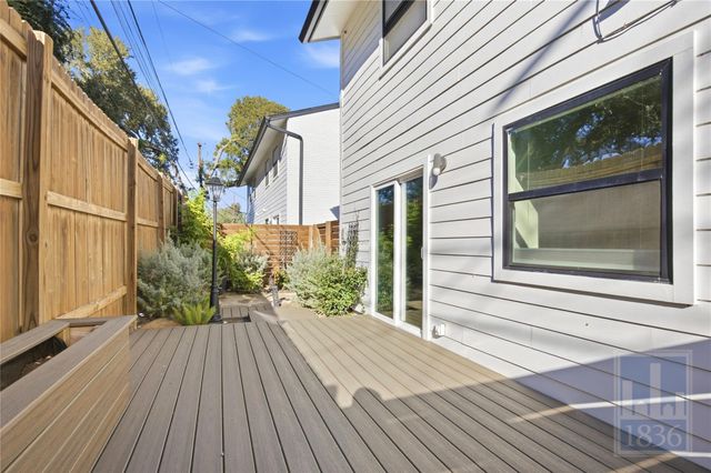 5304 Saint Georges GRN B, Austin, TX 78745