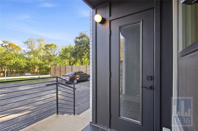 5304 Saint Georges GRN B, Austin, TX 78745