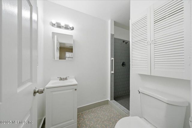 2142 FOURAKER Road, Jacksonville, FL 32210