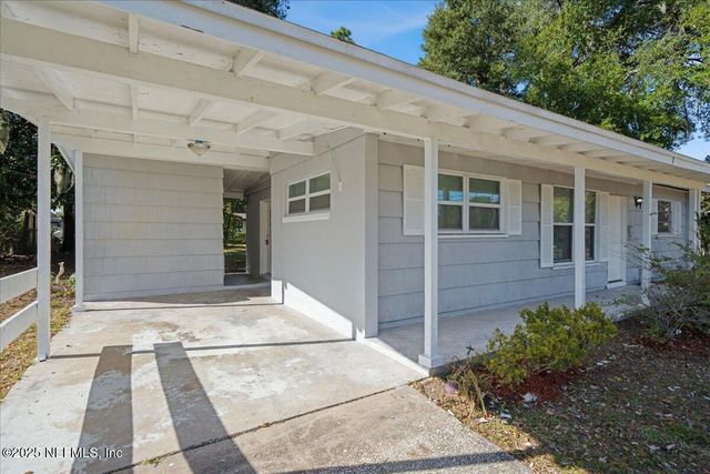 2142 FOURAKER Road, Jacksonville, FL 32210