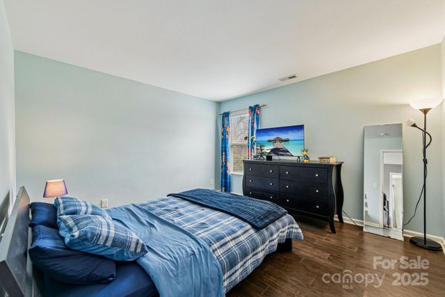 8826 Gray Willow Road, Charlotte, NC 28227