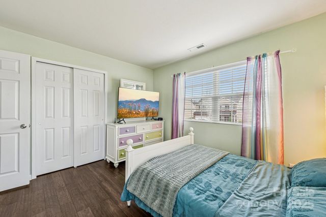 8826 Gray Willow Road, Charlotte, NC 28227