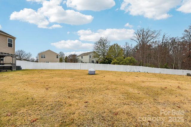 8826 Gray Willow Road, Charlotte, NC 28227