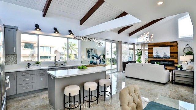 16602 Wellington Circle C-2, Huntington Beach, CA 92649