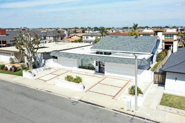 16602 Wellington Circle C-2, Huntington Beach, CA 92649