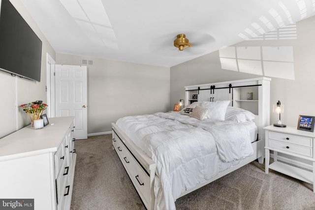 5725 CAVALIER CT, Bensalem, PA 19020