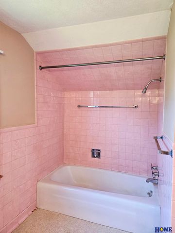 3100 Sewell Street, Lincoln, NE 68502