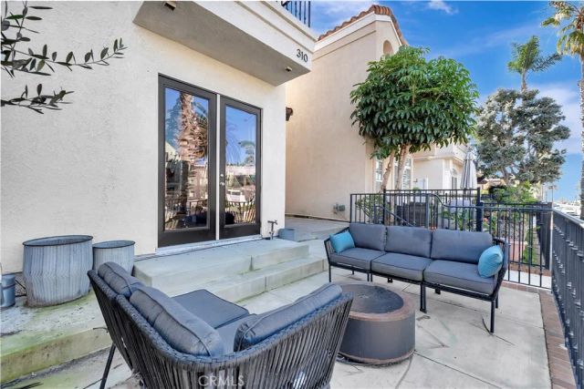 310 18th Street, Huntington Beach, CA 92648